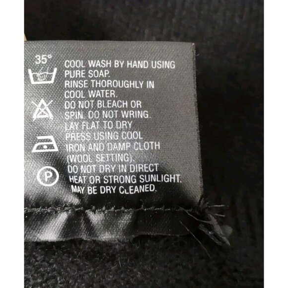 Clan Douglas Mens XXL Cashmere Wool V-Neck Sweater Scotland Made Black - Picture 8 of 8